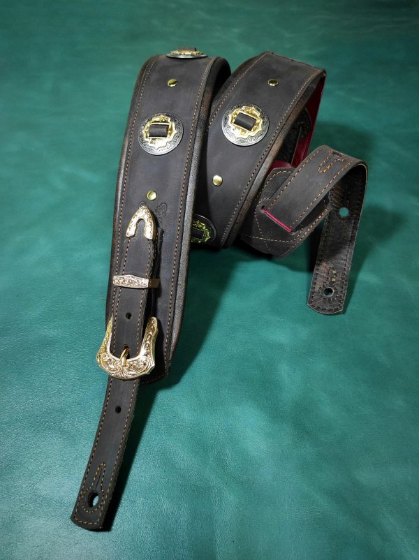 Correa para guitarra o bajo de cuero con conchos