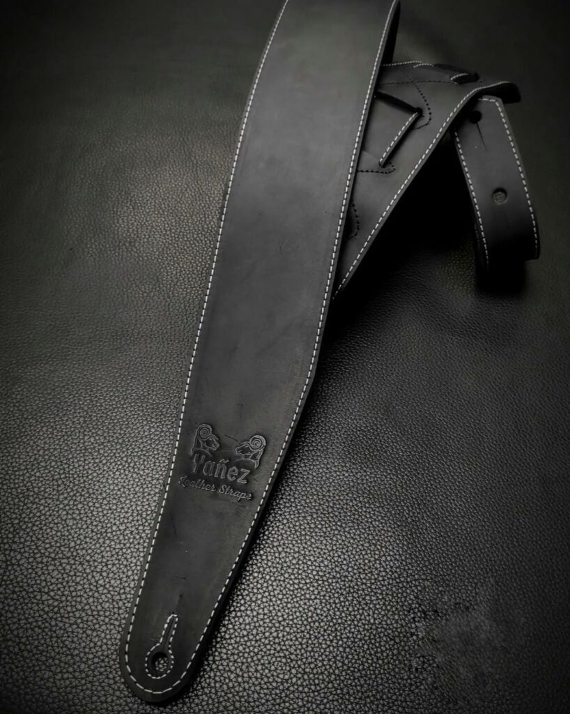 Correa para guitarra de cuero